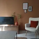 Central Artistic 2-bedroom 79sqm *