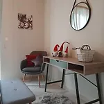 Central Artistic 2-bedroom 79sqm *
