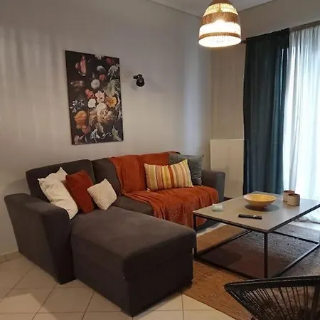 Central Artistic 2-bedroom 79sqm Daire *