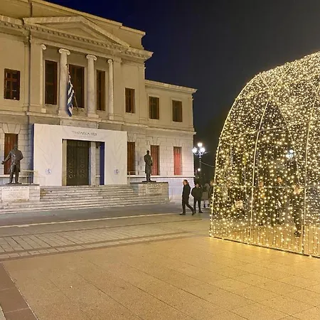 Central Artistic 2-bedroom 79sqm