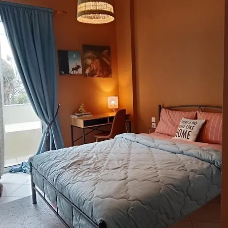 Central Artistic 2-bedroom 79sqm