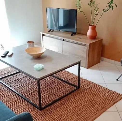 Apartament Central Artistic 2-bedroom 79sqm Tripoli