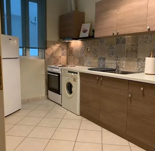 Central Artistic 2-bedroom 79sqm * Tripoli