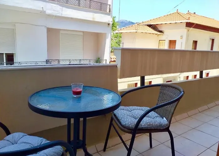 Central Artistic 2-bedroom 79sqm Apartament Tripoli