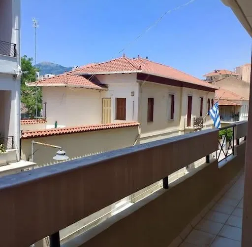 Central Artistic 2-bedroom 79sqm Apartmán Tripoli