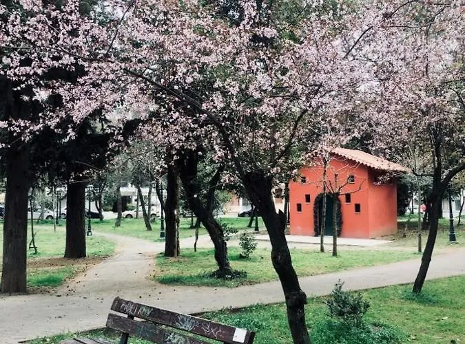 Central Artistic 2-bedroom 79sqm Apartmán